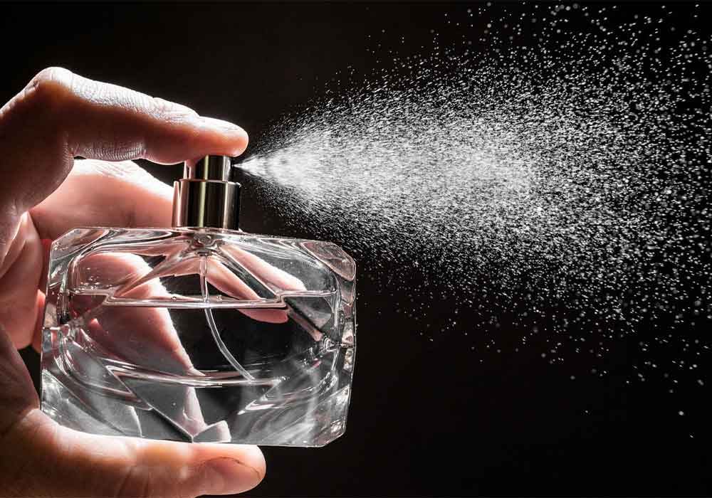 بهترین روش برای ماندگاری عطر